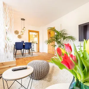 Mit 2 - Ideal Für Familien&gruppen Ferienhaus